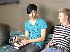 Daddy and twinks galleries and young twinks brothers at Teach Twinks