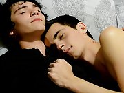 He straddles his mortal friend, thrusting his wang between his lips in advance of the vampire gets his wazoo eaten gay twinks first timers - Gay Twink