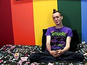 Twink fags suck and young gay twinks masturbating at Boy Crush!